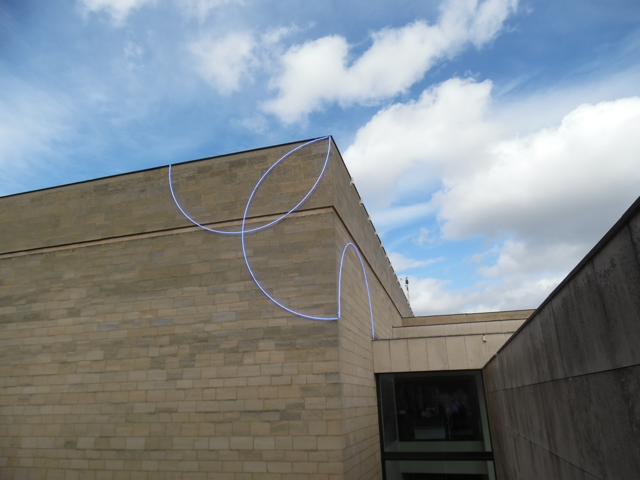 Un angle, deux vues pour trois arcs - F. Morellet - Musée des beaux-arts de Caen